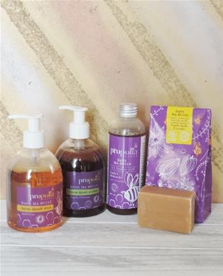 Coffret 1 gel douche et 3 savons