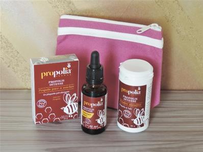 3 produits à la propolis 1 trousse de maquillage coton bio